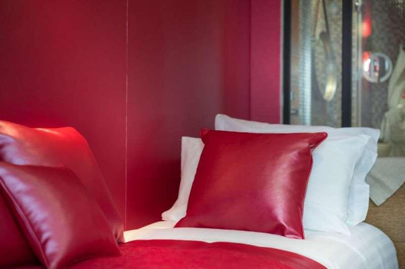 Le Temple De Jeanne Hotel Paris Room photo